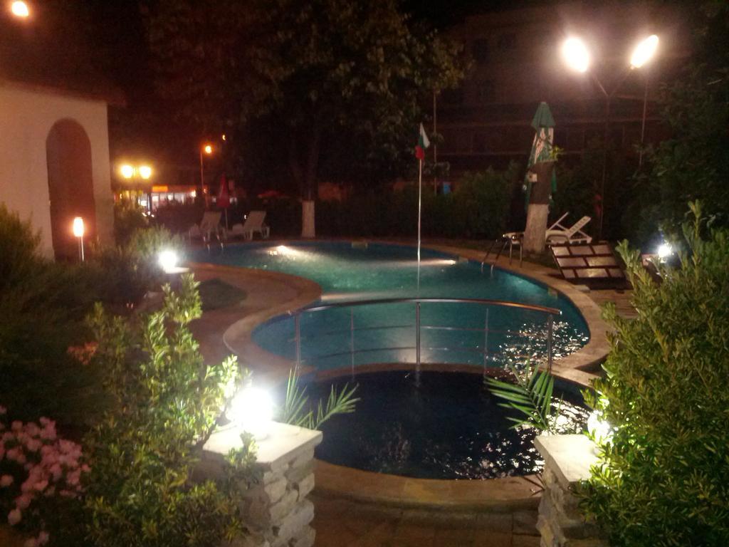 Byala Perla Family Hotel エクステリア 写真