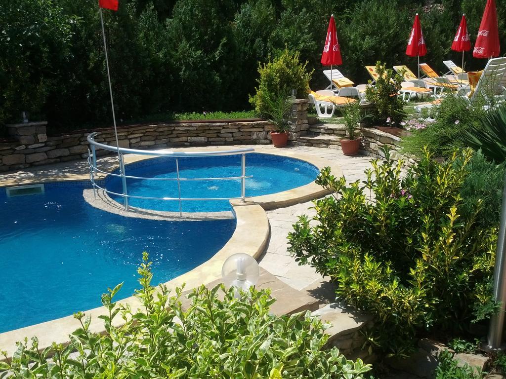 Byala Perla Family Hotel エクステリア 写真